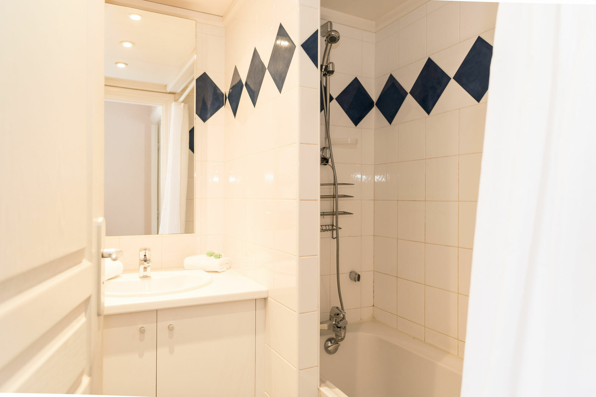 Hotel Les Z'Hirondelles Annecy Zewnętrze zdjęcie